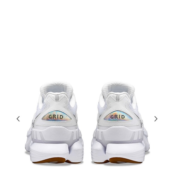 Saucony Grid NXT unisex white sneakers 11.5 used once - Picture 4 of 11